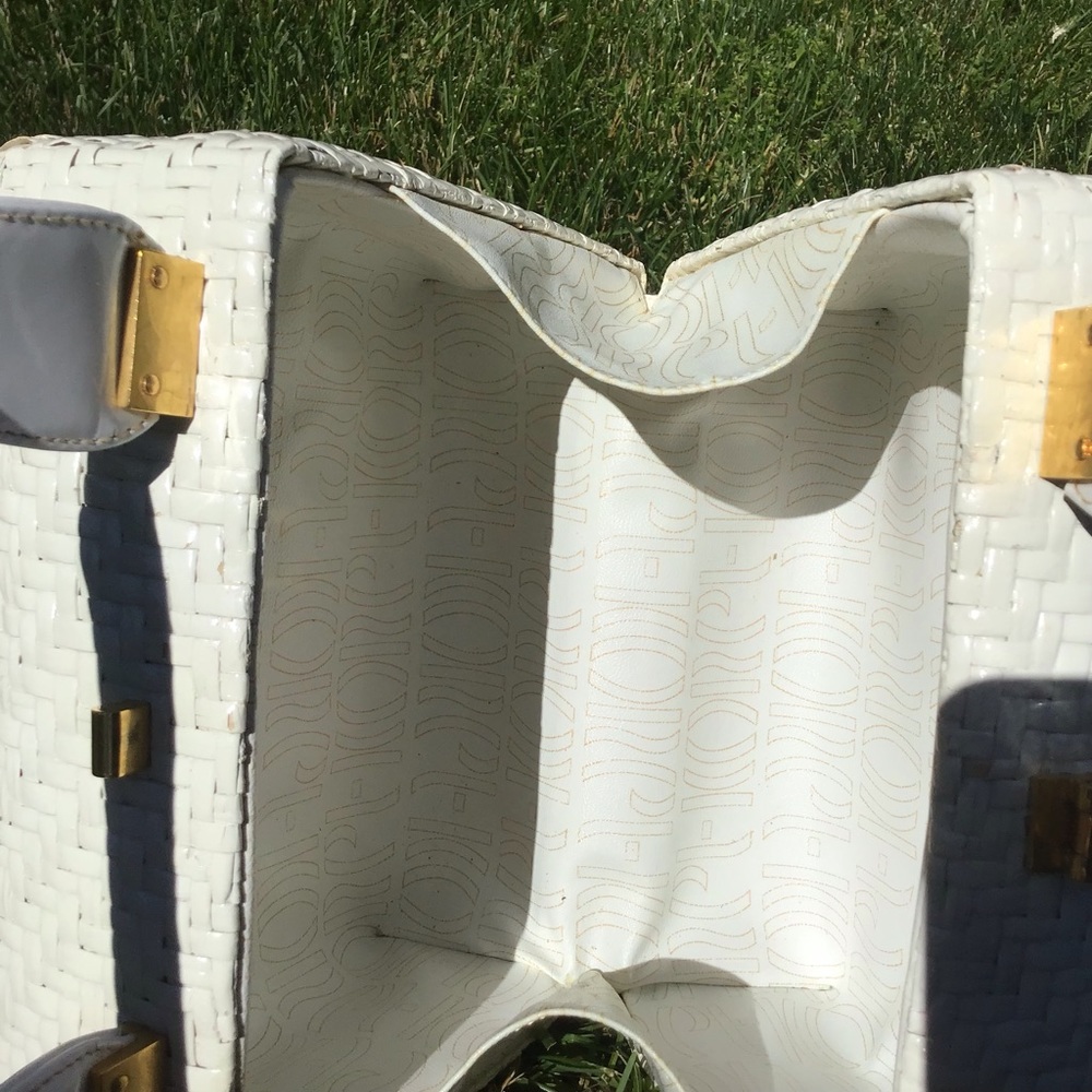 Vintage Koret White Wicker\Basket Purse - Picture 9 of 11